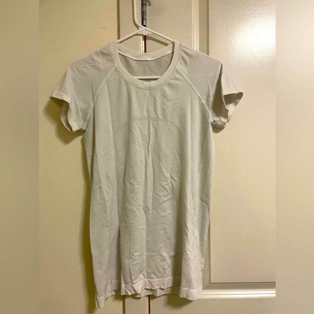 White Swiftly Tech Short Sleeve 2.0 size 10